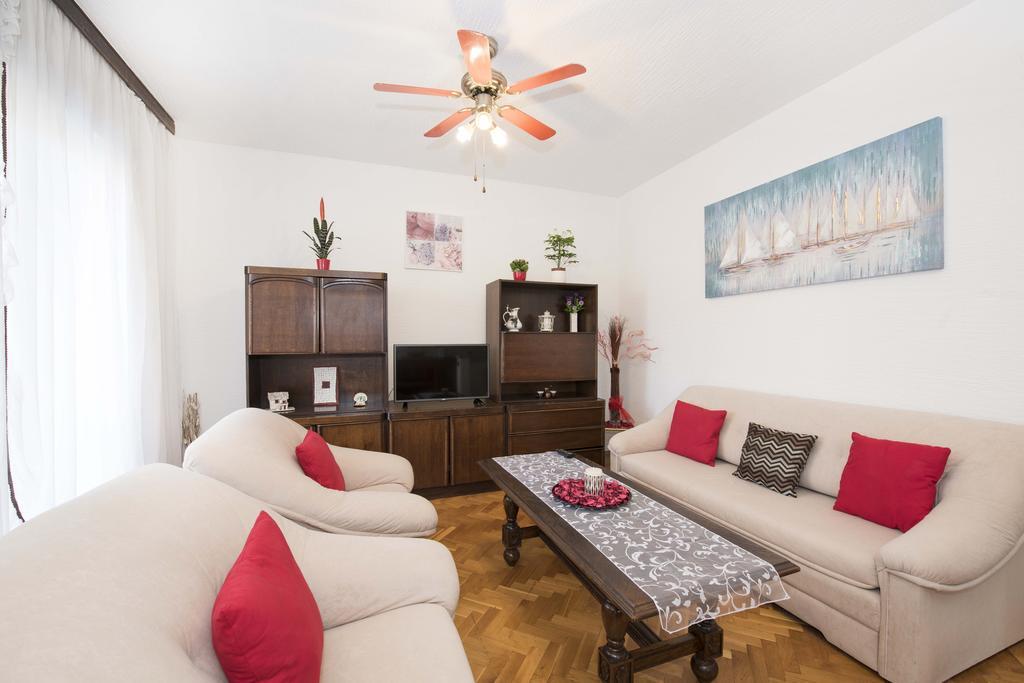 Apartment Kurbasa Kastela Luaran gambar